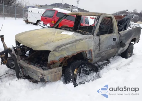 2003 Chevrolet Silverado 2500Hd Ls z USA, uszkodzony, nr VIN 1GCHK24U43E368873